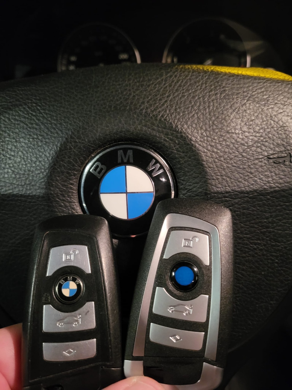 Copiere chei auto cu atelier mobil în regim de urgență în București și Ilfov
