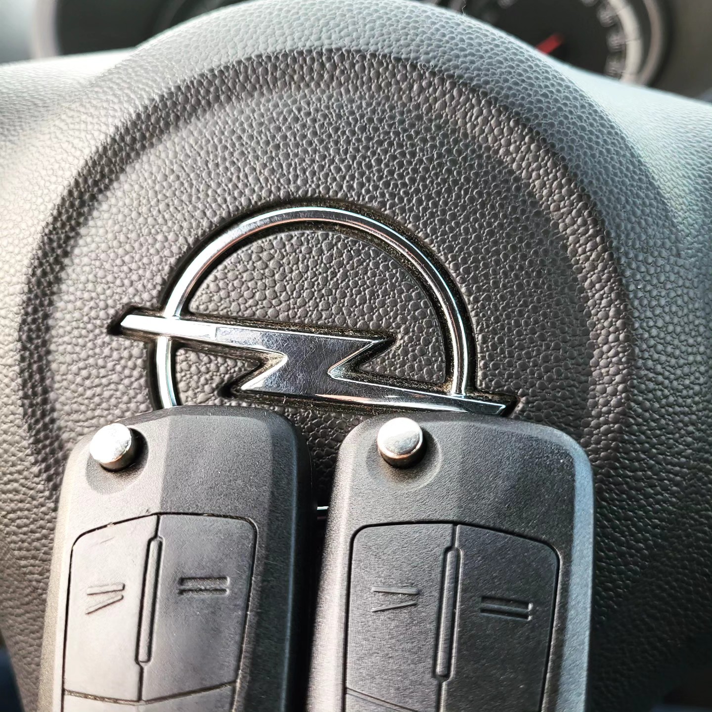 Copiere chei auto la domiciliu în București și Ilfov – serviciu rapid la locația ta