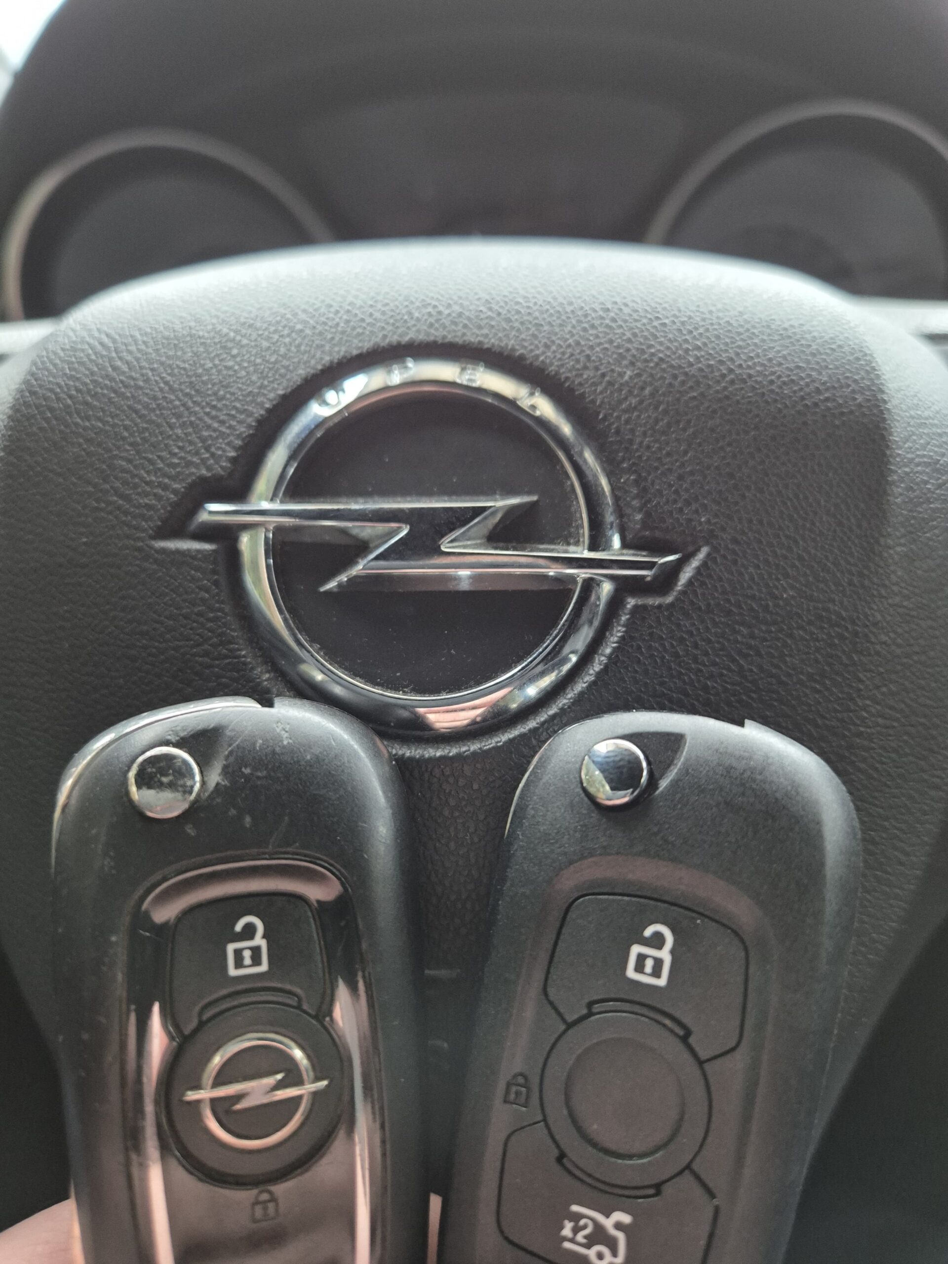 Copiere chei auto în București și Ilfov – De ce este recomandat să ai întotdeauna o cheie de rezervă
